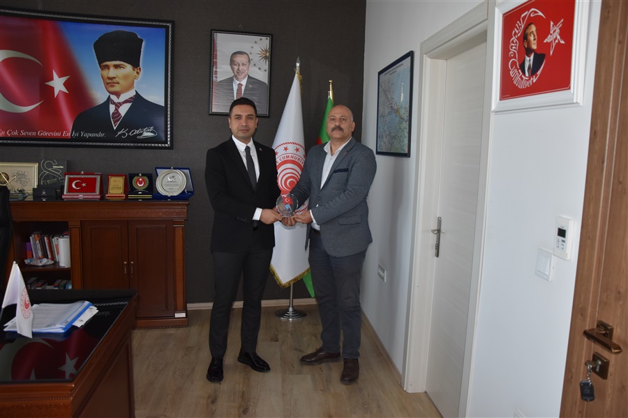  Kamu-Sen Tekirdağ İl Temsilcisi ve Kamu-Sen Üyelerinden Bölge Müdürümüze Ziyaret
